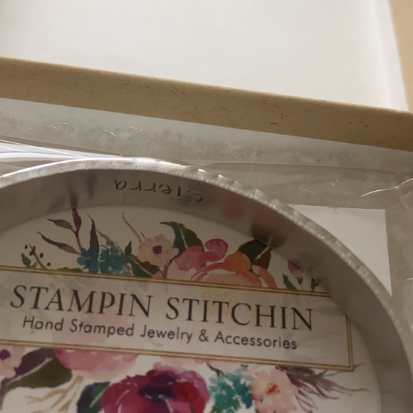 Metal Bracelet - Picture 4 of 4